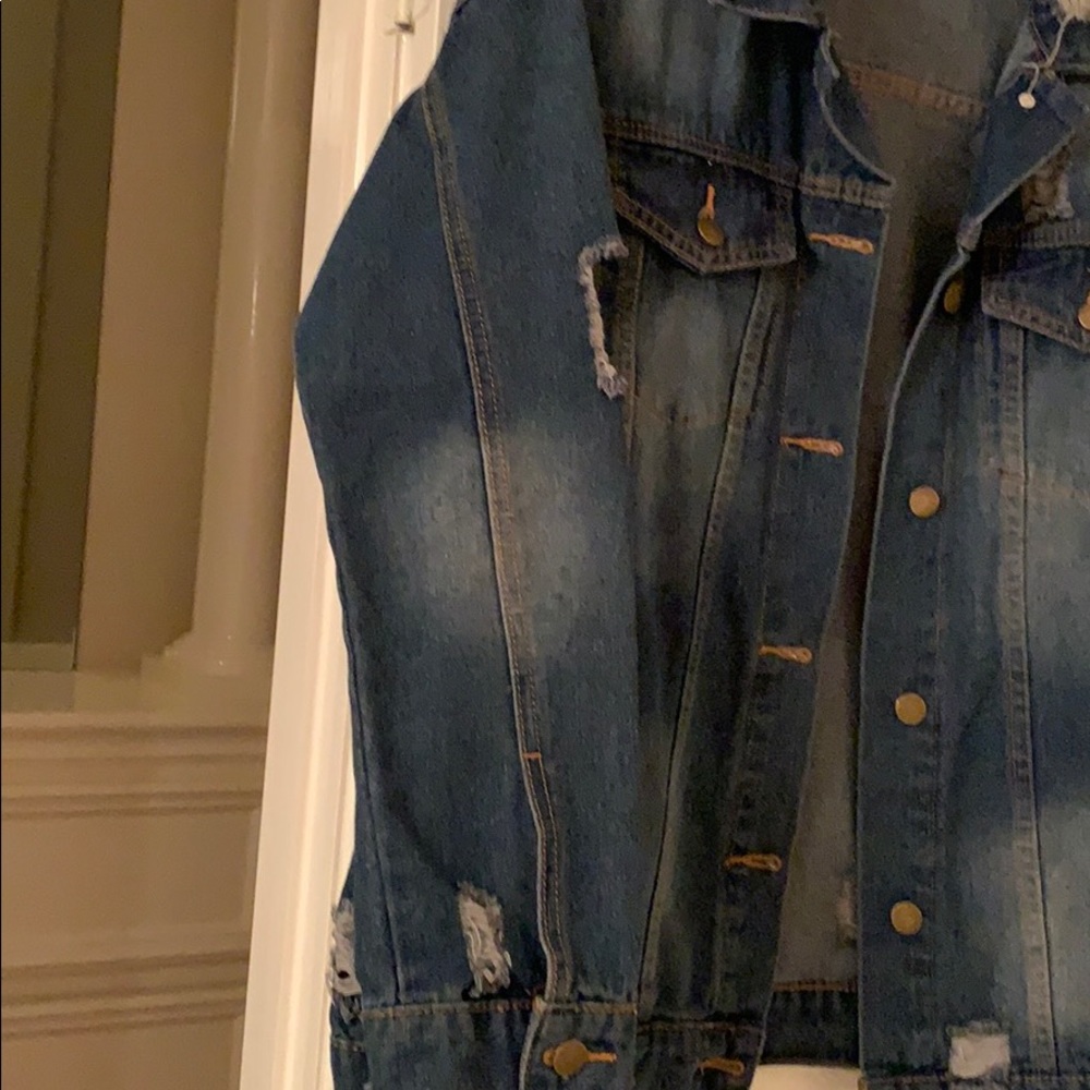 Jean jacket - Picture 2 of 8